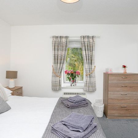 6 Beech Court Apartment Данблейн Екстериор снимка