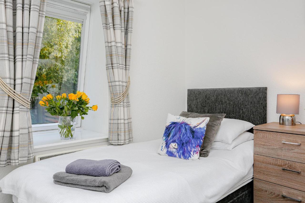 6 Beech Court Apartment Данблейн Екстериор снимка
