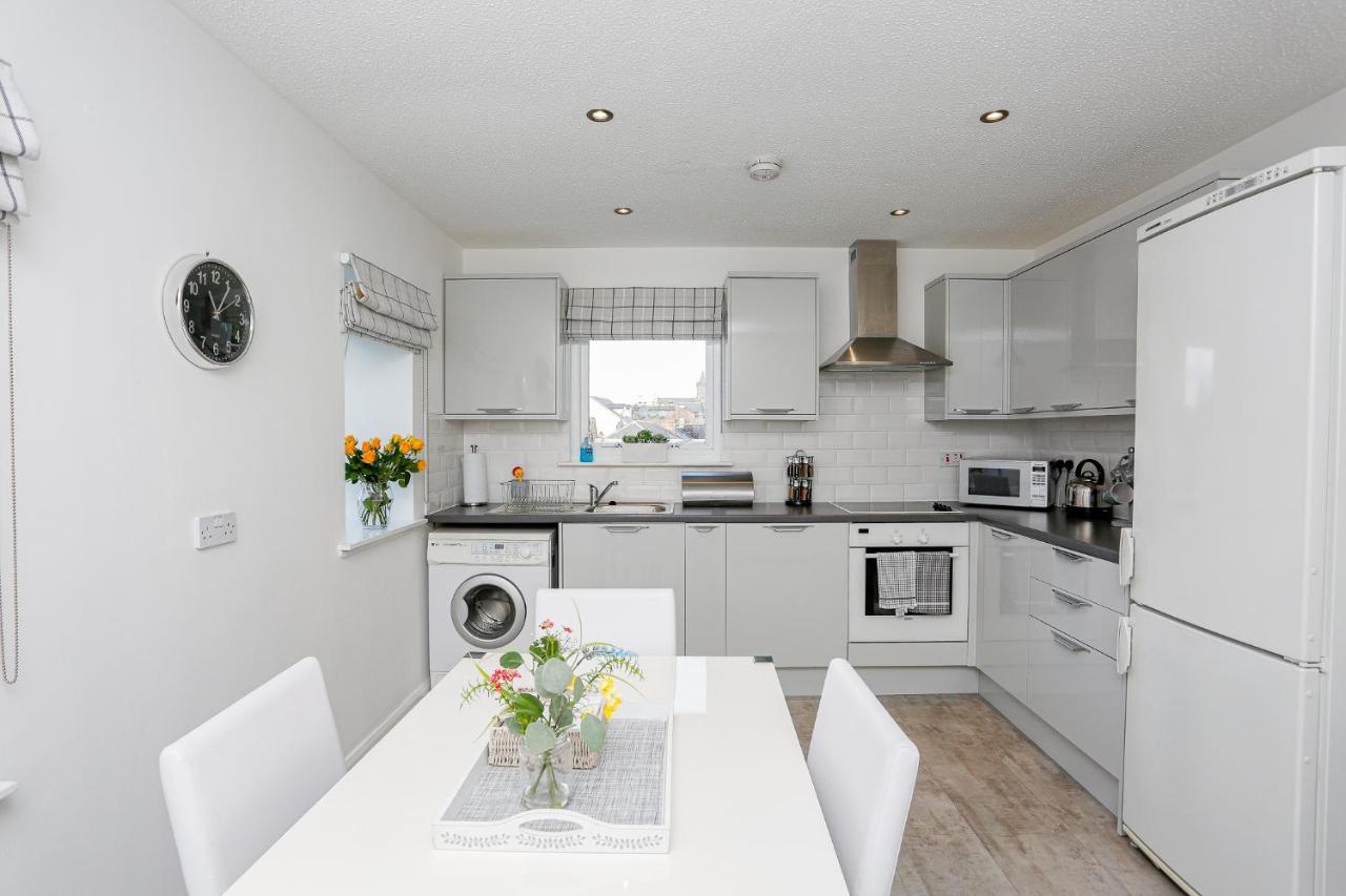 6 Beech Court Apartment Данблейн Екстериор снимка